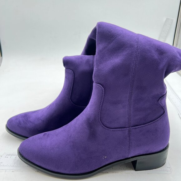 Elegant Purple Heeled Boots - Picture 3 of 6